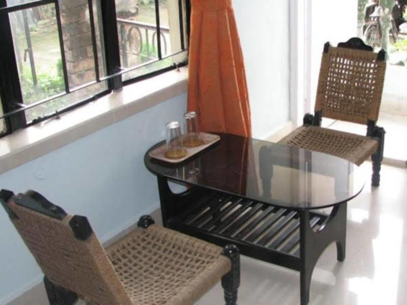 The Jagannath Hotel Kolkata Eksteriør bilde